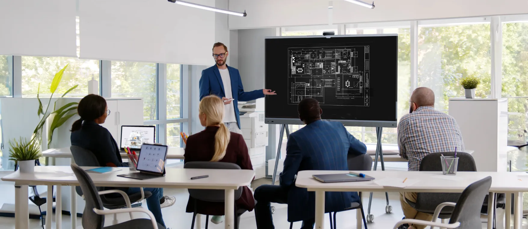 av training & av adoptie